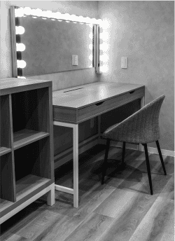private room mono