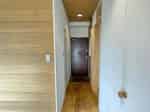 【玄関付近にトイレと流し台があります】 - TIME SHARING 新宿御苑前 壱丁目参番館1001の写真