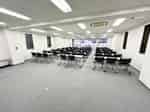 【会議室後方は広く空いているので荷物置き場にオススメです】 - TIME SHARING 御徒町 マツダビル4Fの写真