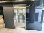 【ビル1階エレベーター前】 - TIME SHARING 茅場町 FF日本橋茅場町ビル4Fの写真