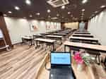 【司会台から全員とコミュニケーションが取れる距離】 - TIME SHARING 竹橋 廣瀬第2ビル B1Fの写真