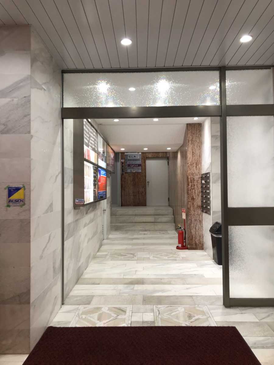 建物入り口 - Mace 池袋の写真