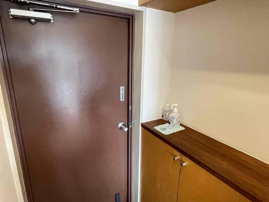 【玄関には除菌スプレーを設置しています】 - TIME SHARING 新宿御苑前 壱丁目参番館1001の写真
