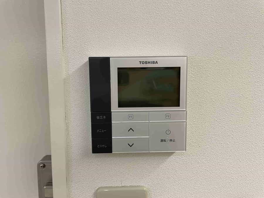 【空調リモコンは室内にあるので、お好きな室温にご調整可能です】 - TIME SHARING 渋谷東口 共栄ビルの写真