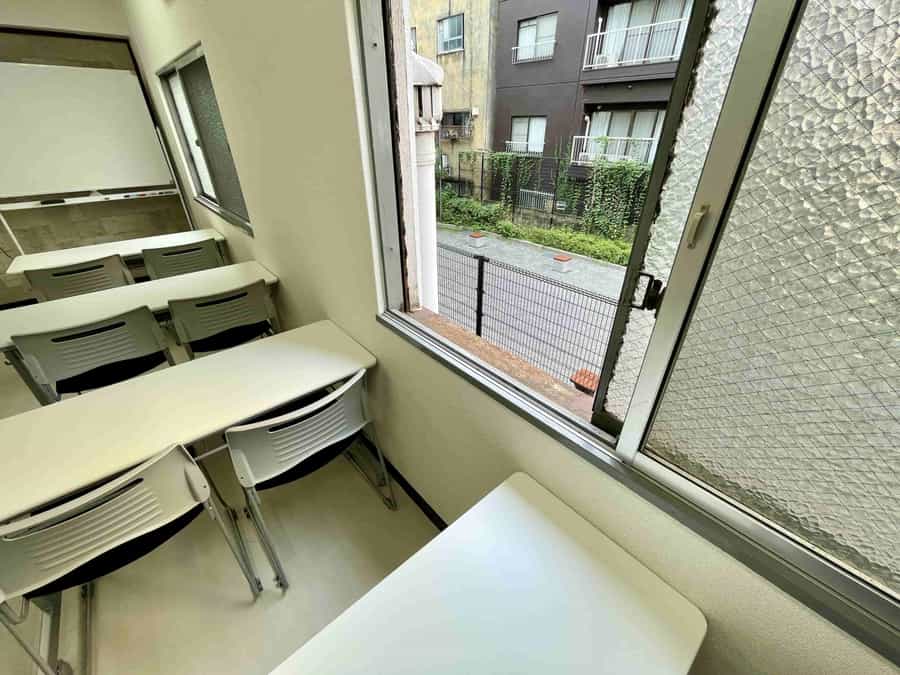 【窓を開けて換気可能です】 - TIME SHARING 秋葉原 和泉ビル203の写真