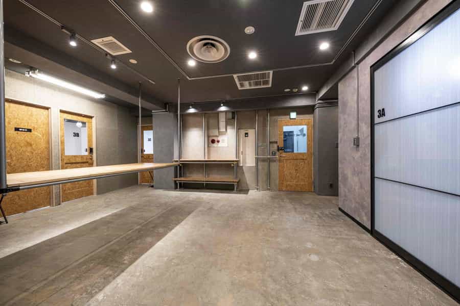 【3階共用部/写真左側に3Cの入口扉があります】 - TIME SHARING 渋谷神南3Cの写真