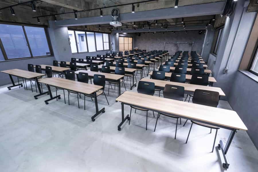 【縦長なので大人数でも使いやすいレイアウトです】 - TIME SHARING 渋谷神南3Aの写真