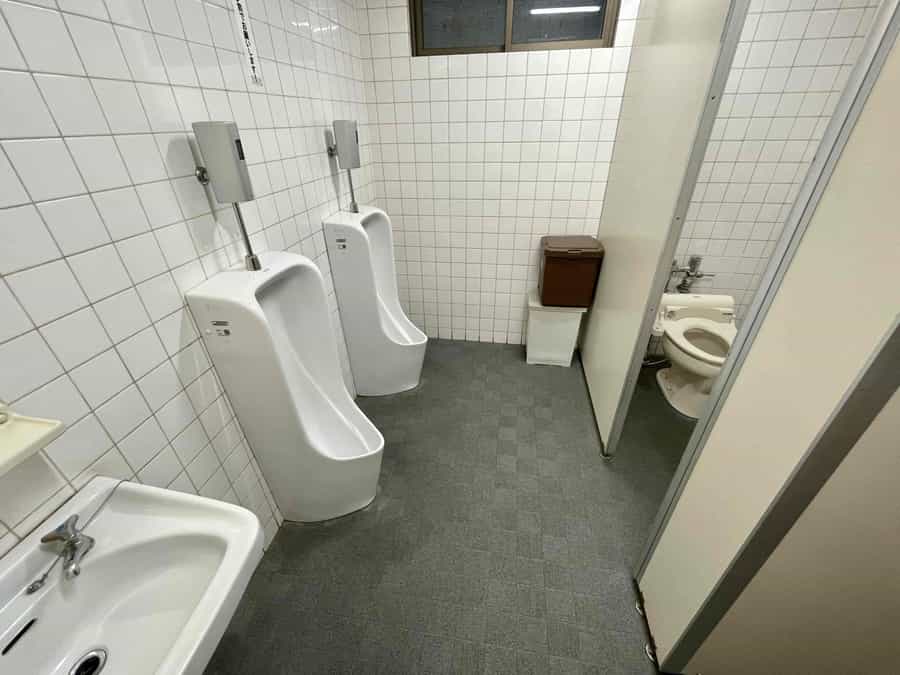 【3階男性トイレ(個室×1、小便器×2)】 - TIME SHARING 渋谷神南3Cの写真