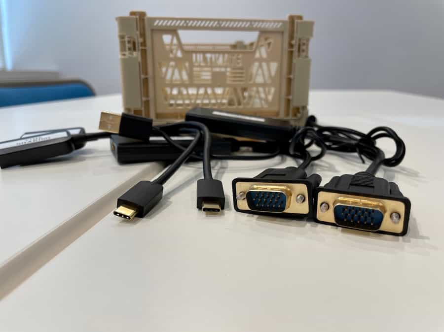 【HDMIへの変換機は、タイプCとVGAをご用意しています】 - TIME SHARING 六本木 第6DMJビル 4Bの写真