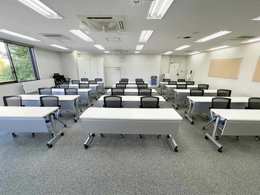 【前方から撮影_2】 - 山一仙台中央ビル4階 カンファレンスルームの写真