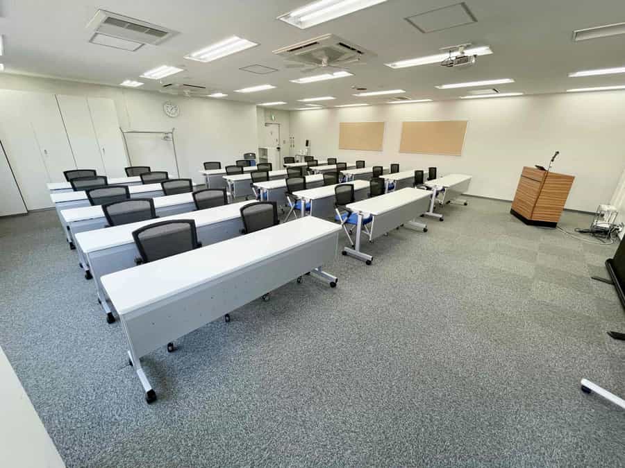 【前方から撮影_1】 - 山一仙台中央ビル4階 カンファレンスルームの写真