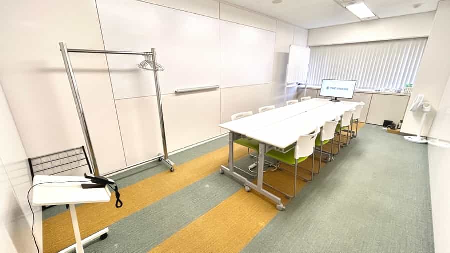 【会議室内の備品は無料でご利用いただけます】