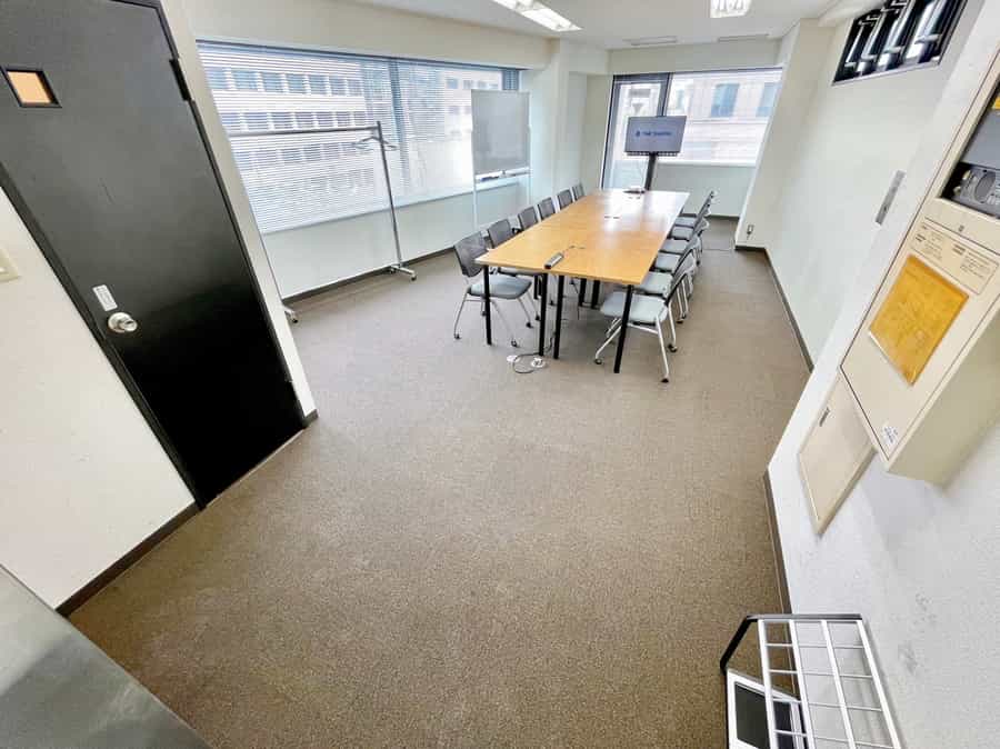 【エレベーターで5階まで上がると、すぐ会議室です。※入口ドアはございません】 - TIME SHARING 水道橋 三崎町TSビル 5Fの写真