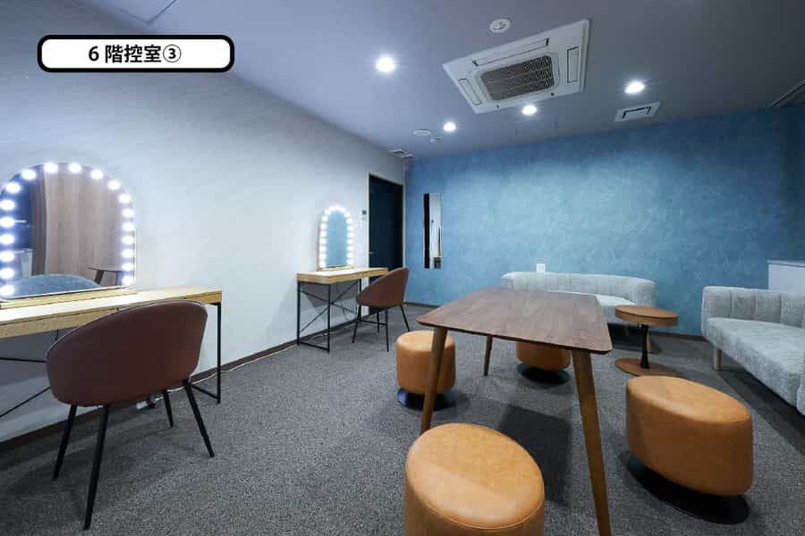 【控室6F③(10名収容)】- TIME SHARING 新橋駅前5F(銀座口) の写真