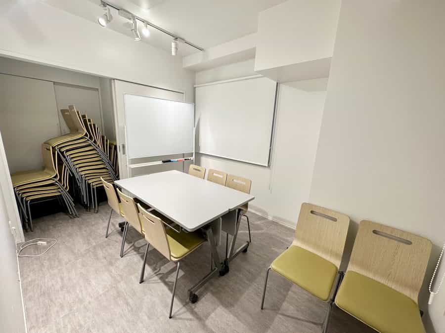 【シアター形式用の椅子はKOTOのお部屋奥に収納されています。】 - INBOUND LEAGUE 2階 FUJIの写真