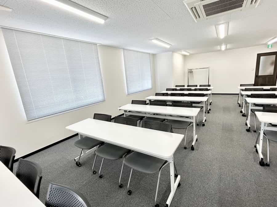 【ブラインドを下ろすことも可能です】 - TIME SHARING 横浜関内 セルテアネックス 3Bの写真