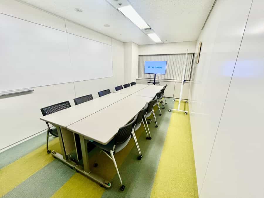 【会議・打ち合わせに便利!ビル内に複数会議室があるので、急なテレワークにもご利用ください♪】