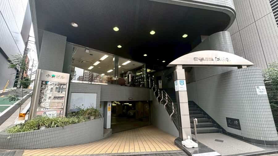 【ビル外観】