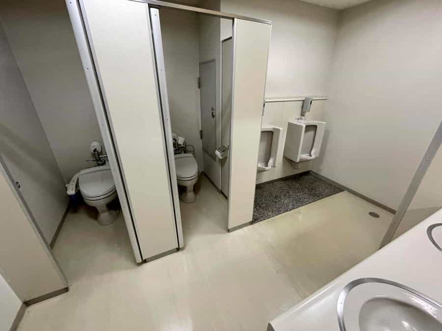 【男性トイレ】 - 山一仙台中央ビル4階 カンファレンスルームの写真