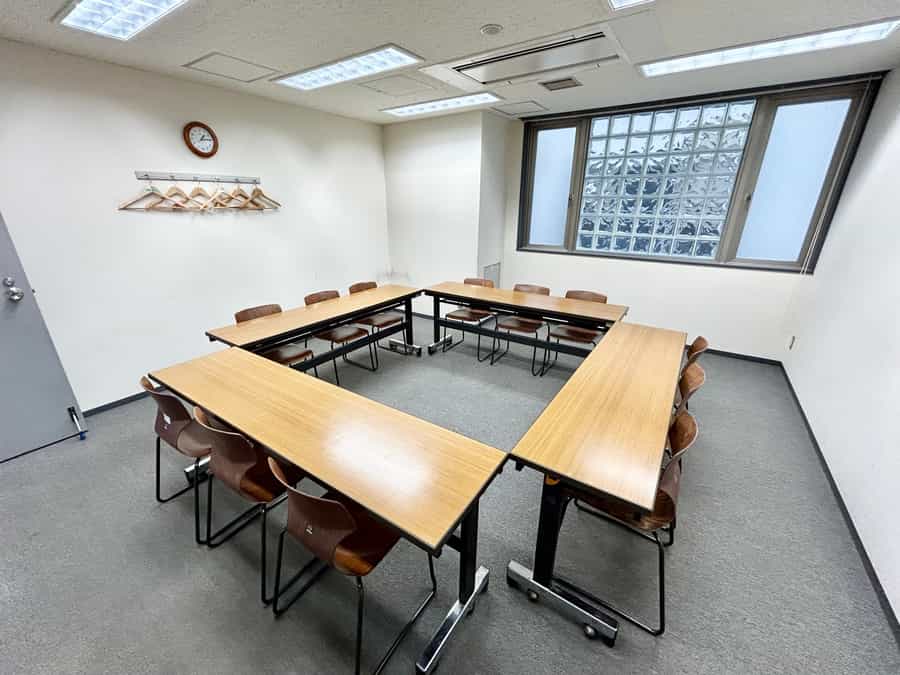 【御茶ノ水駅から徒歩4分の好立地】- 東京YWCA(御茶ノ水)貸し会議室 215室 -