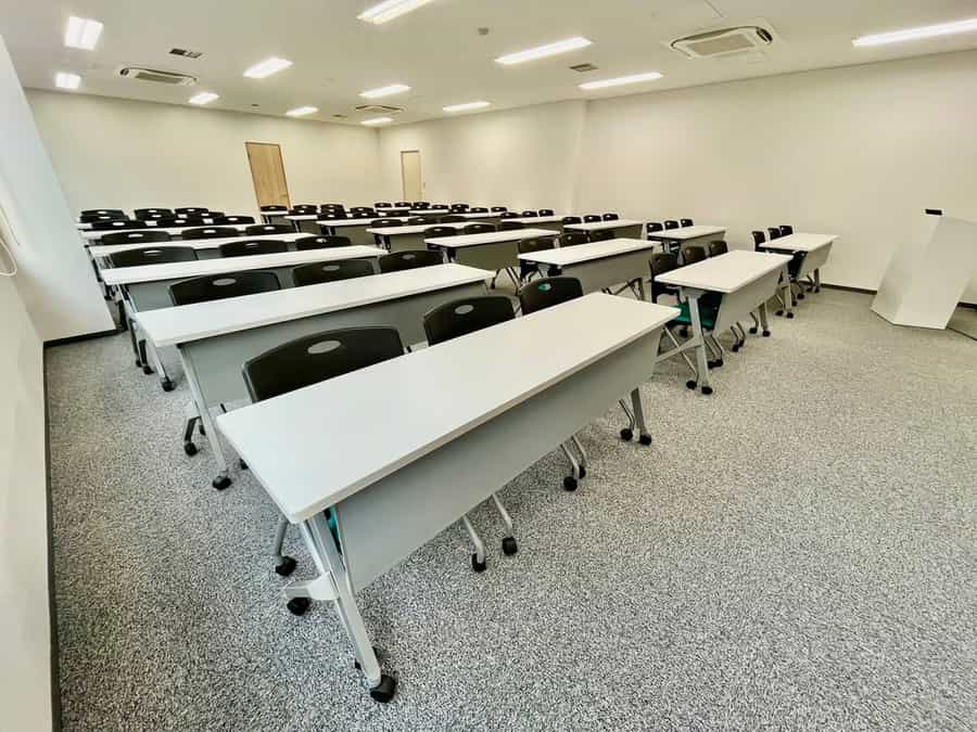 【お客様ご自身でのレイアウト変更可能です(予約時間内の原状復帰必須!)】- TIME SHARING 京橋 SC新京橋ビル 7Cの写真