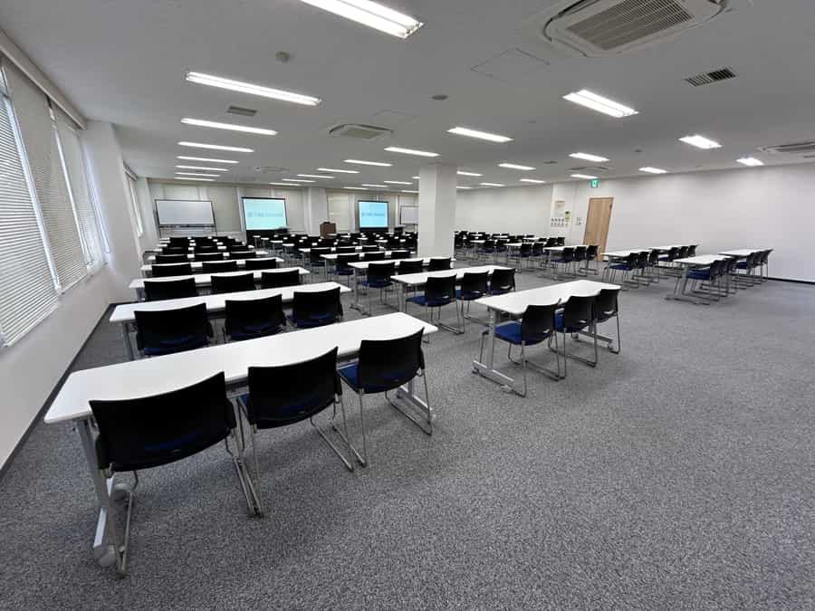 【スクール形式で114名着席可能】 - TIME SHARING 京橋 SC新京橋ビル 7Aの写真
