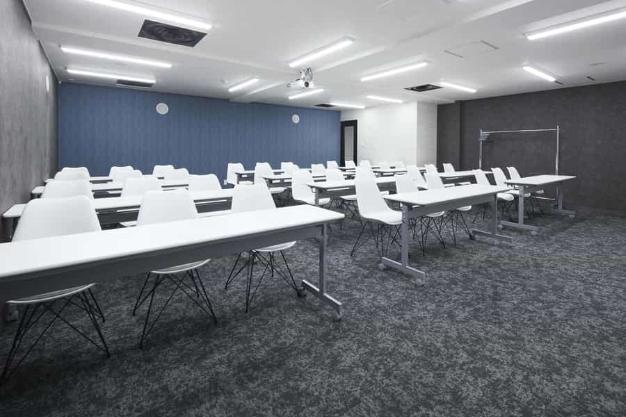 スクール形式36名着席可能 - TIME SHARING 新宿6Bの写真