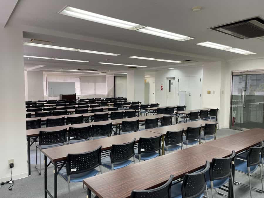 会議室後方から撮影 - 朝日ビル5F 貸会議室の写真