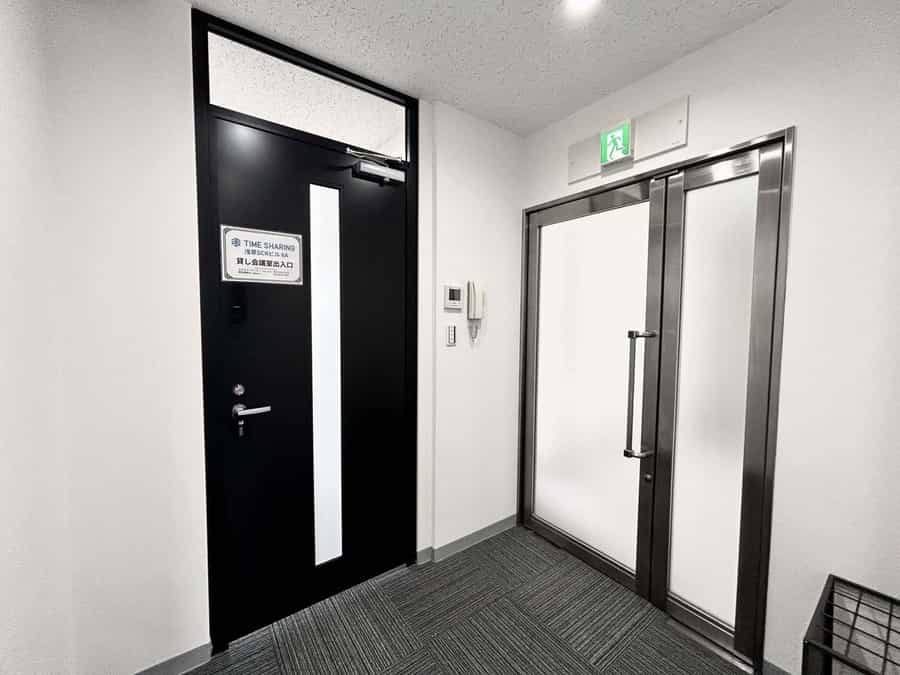 【共有部・会議室入り口】 - TIME SHARING 浅草SCRビル 6Aの写真
