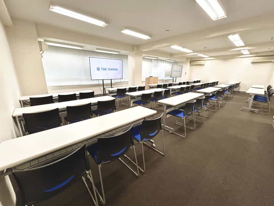 【ブラインドを下げてのご利用も可能です】 - TIME SHARING 新宿御苑 東弥ビル5Fの写真