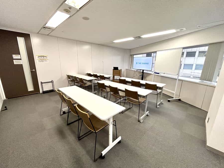【会議室内の備品は無料でご利用いただけます】