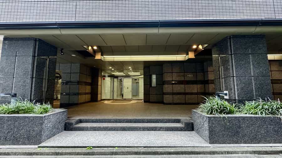 【ビル入口】 - TIME SHARING 水天宮前 箱崎リージェントビル 5Aの写真