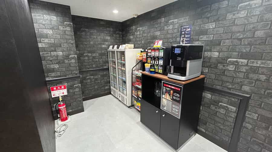 【オフィスコンビニがございます。無料ではございませんので必ずお支払いください。※監視カメラがございます】