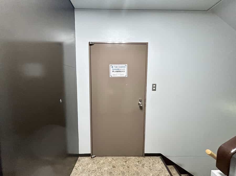 【1階で受け取った鍵で解錠してご入室ください】 - TIME SHARING 竹橋 廣瀬第3ビル 3Fの写真