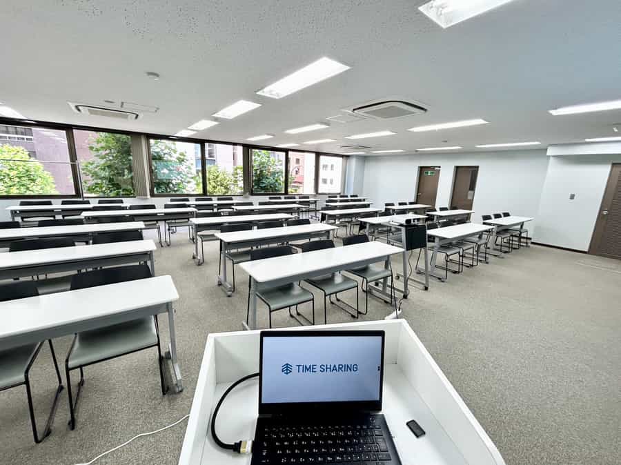 【司会台からは全体を見渡せます】 - TIME SHARING 竹橋 廣瀬第3ビル 3Fの写真
