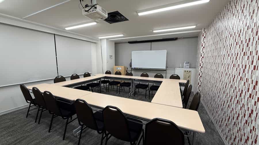 ロの字形式のレイアウト例/18名着席 - TIME SHARING 新宿6Dの写真