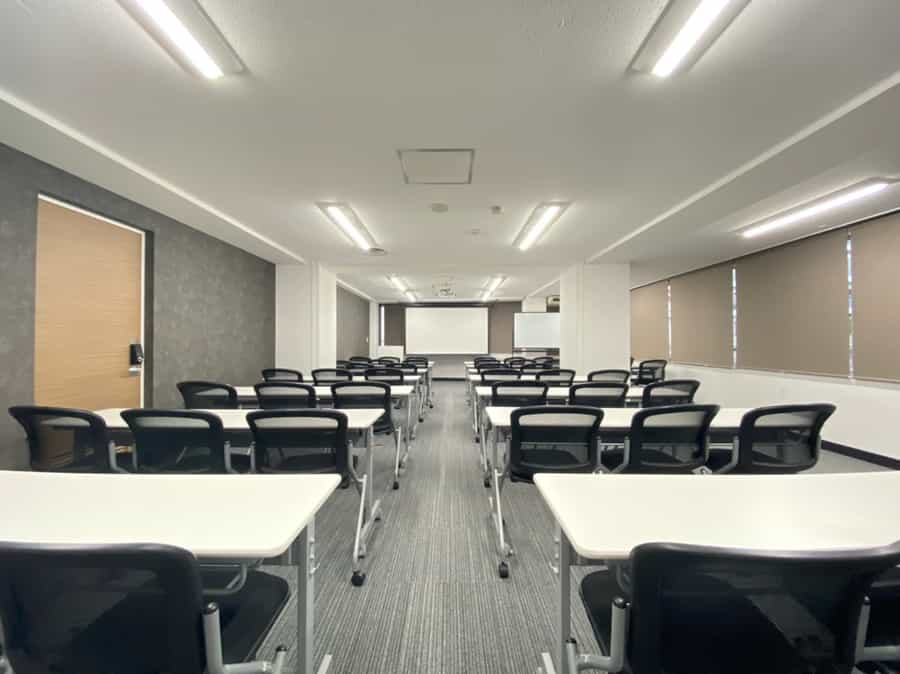 スクール形式 - TIME SHARING 渋谷ワールド宇田川ビル7Bの写真