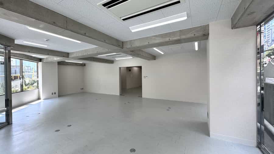 【2部屋仕様なので、メインルームと控室としての利用も可能です!】