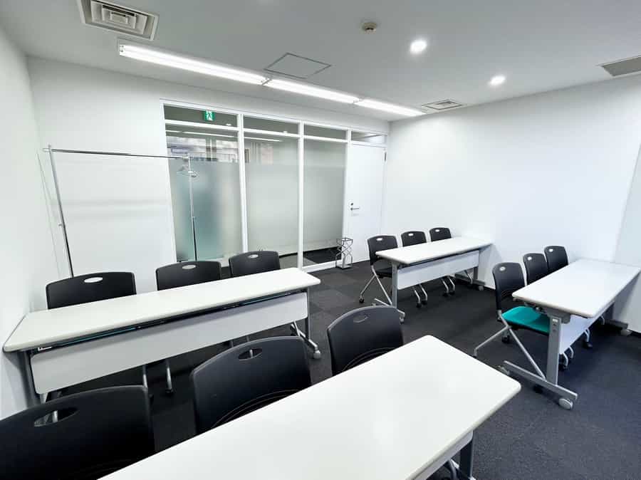 【約22.1㎡のコンパクトな会議室】 - TIME SHARING 飯田橋 第一勧銀稲垣ビル 2Aの写真