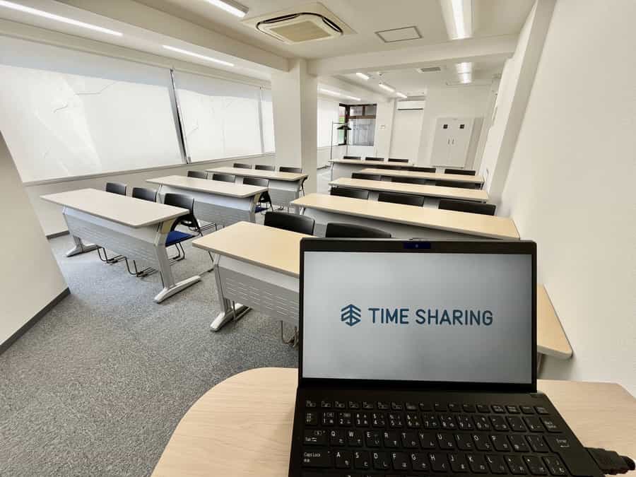 【司会台から一番後ろの席まで見渡せます】 - TIME SHARING 綱島 松月鹿島ビル 2Fの写真