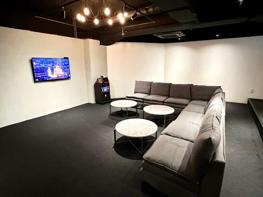 【ゆったりできるスペース】 - Lounge-R 六本木の写真