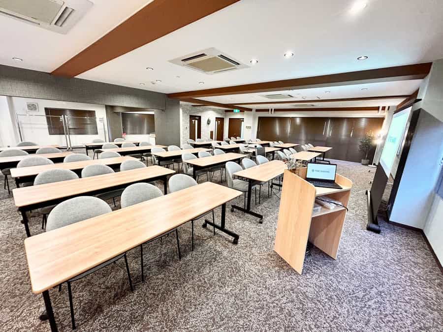 【スクール形式で54名着席可能です!】 - TIME SHARING 飯田橋 第二東文堂ビル 7Fの写真