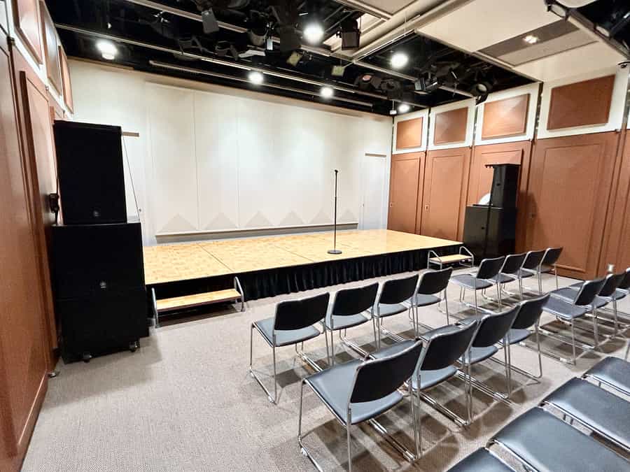 【ステージ付きなので音楽イベントにも対応】- TIME SHARING 山野楽器銀座本店 7階の写真