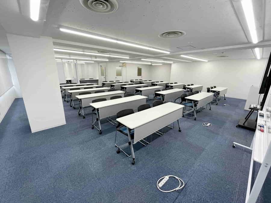 【セミナー形式で54名着席可能です】 - TIME SHARING 新宿8Aの写真