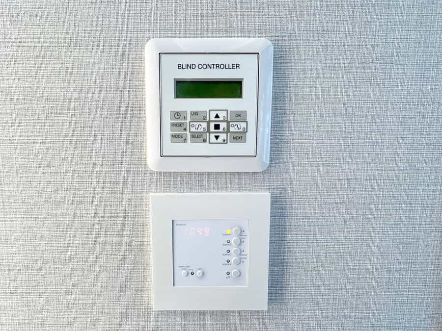 【電気スイッチとブラインド操作パネルはRoomⅠに入ってすぐ右手、壁面にございます】 - TIME SHARING 勝どき 晴海トリトン X棟 Conference RoomⅠの写真