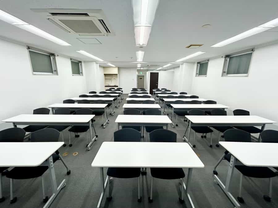 【レイアウト変更は、ご予約時間内にお客様ご自身で原状復帰まで行ってください!】