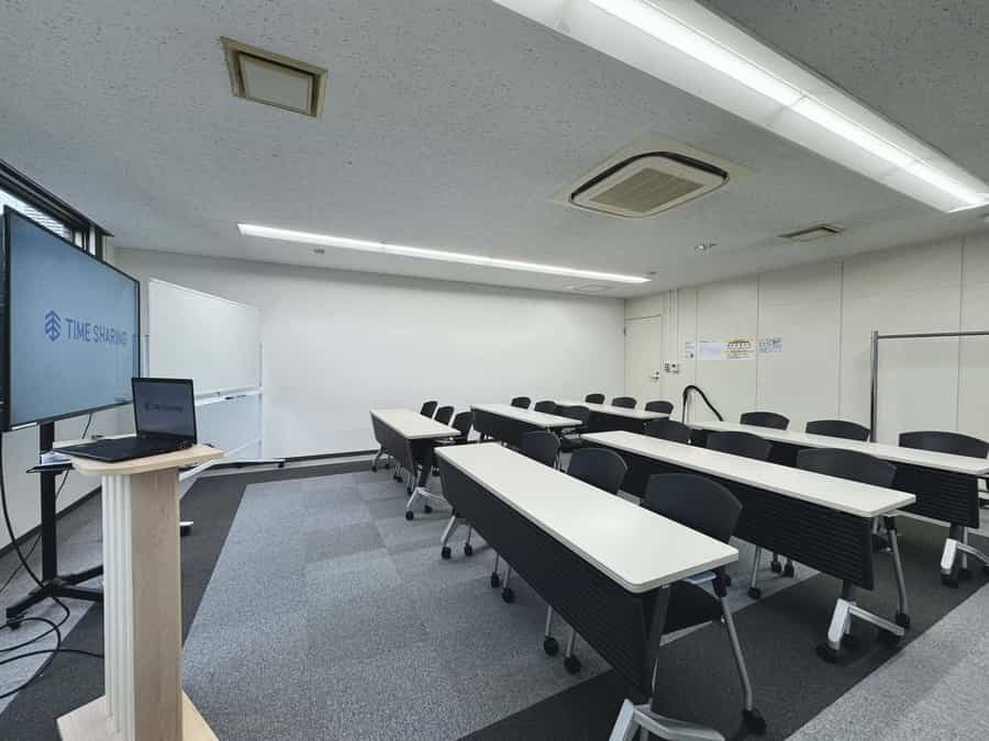 【スクール形式で18名着席可能】 - TIME SHARING 水天宮前 箱崎リージェントビル 5Aの写真