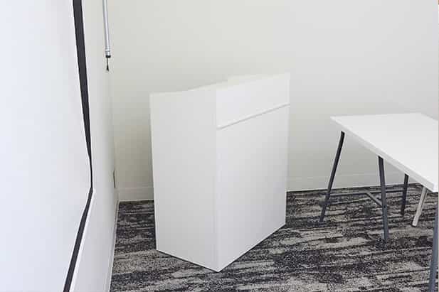 司会台 - TIME SHARING Biz 品川Aの写真
