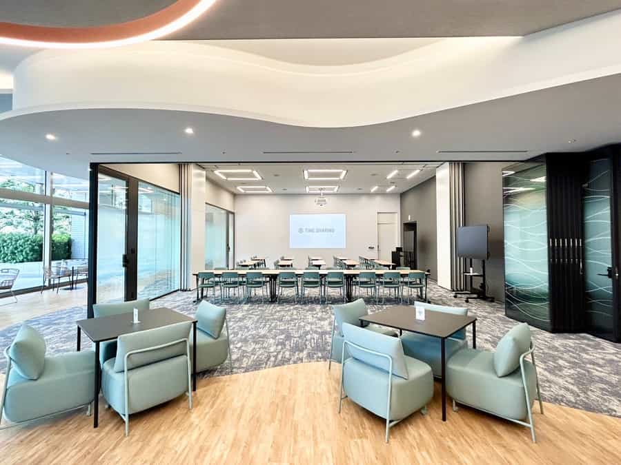 【勝どき駅より徒歩10分!綺麗な会議室です♪】 - TIME SHARING 勝どき 晴海トリトンX棟Conference RoomⅡ+Ⅲ+ラウンジの写真