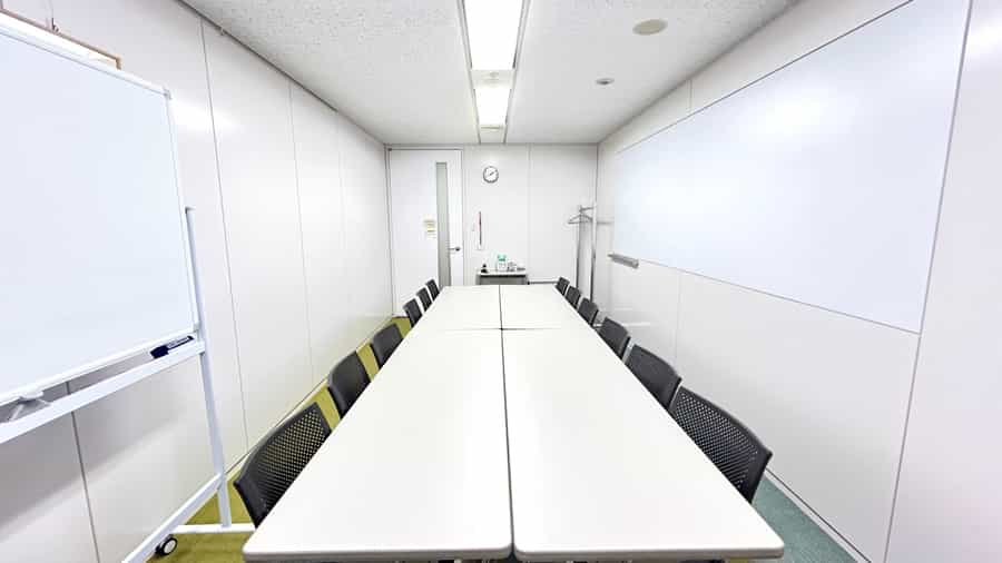 【会議室内の備品は無料でご利用いただけます】